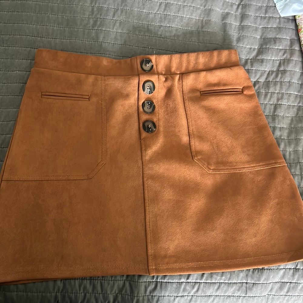 Cute skirt 🤎